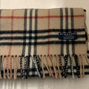 Burberry 100% Cashmere plaid scarf